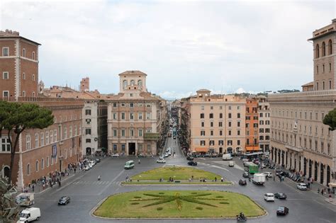 prada via del corso|Streets of Rome: Via del Corso .